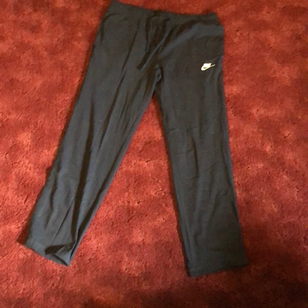 Nike lounge pants